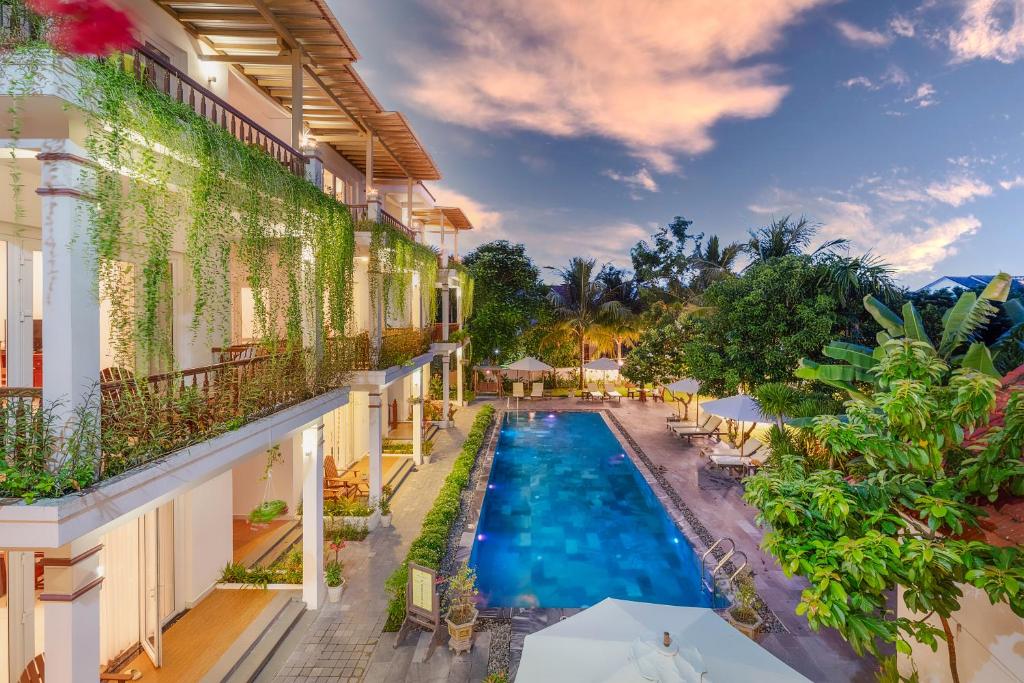 Palmy Villa